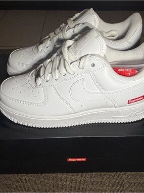 Nike Air Force 1 x Supreme White